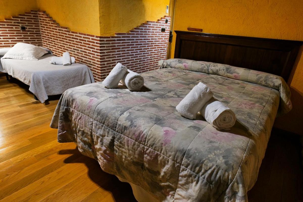 La Sinagoga Pensionat Penaranda de Duero Eksteriør billede
